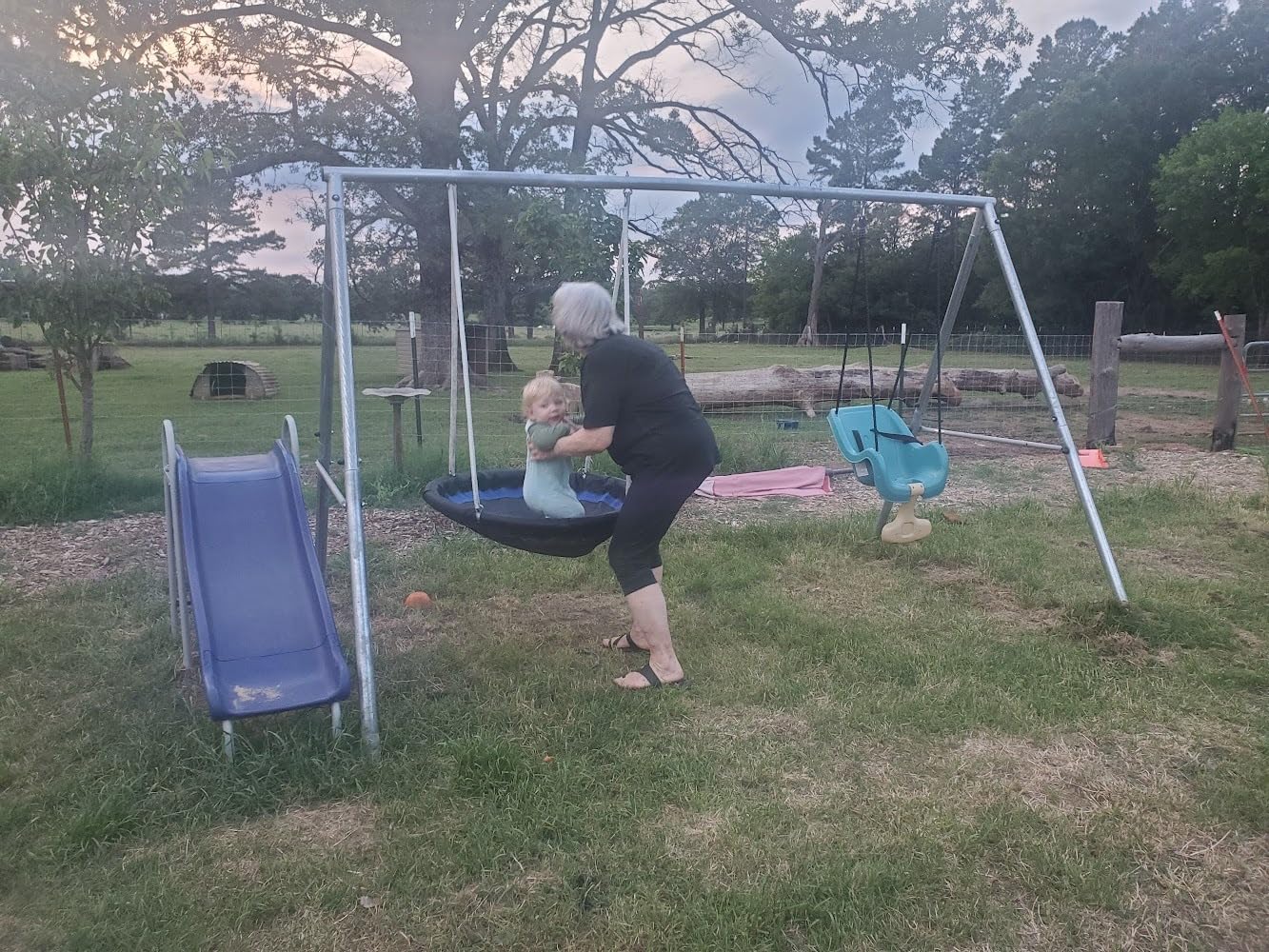 Step2 Infant to Toddler Swing, Baby Outdoor Swing, Backyard Bucket Style Swing Seat, Secure Harness, Outside Weather-Resistant Rope, Attach to Playset, For Toddlers 9 Months -3 Years Old customer photo 1