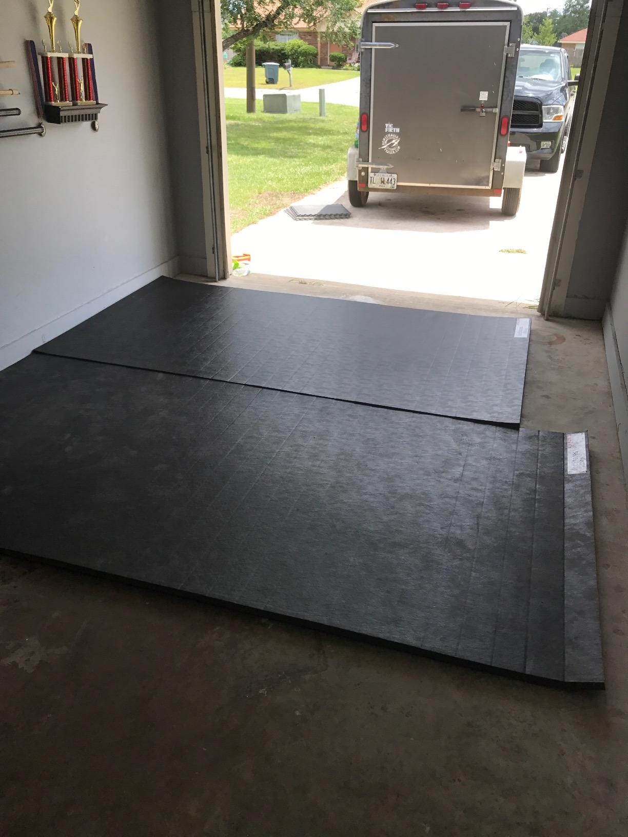 IncStores 1.4 Inch Thick Roll Out Wrestling Mat | Foam and Vinyl Mat for Practicing Wrestling Technique in Your Basement, Garage, or School Facility customer photo 2