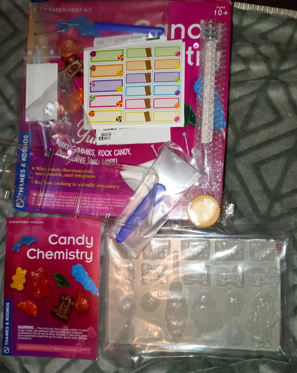 Thames & Kosmos Candy Chemistry | Science Kit | Rock Candy, Chocolates, Gummy Bears, Wintergreen Candies | 48 Page Full-Color Manual | Ages 10+ | Learn Chemistry, Have Fun | Cooking Science customer photo 2