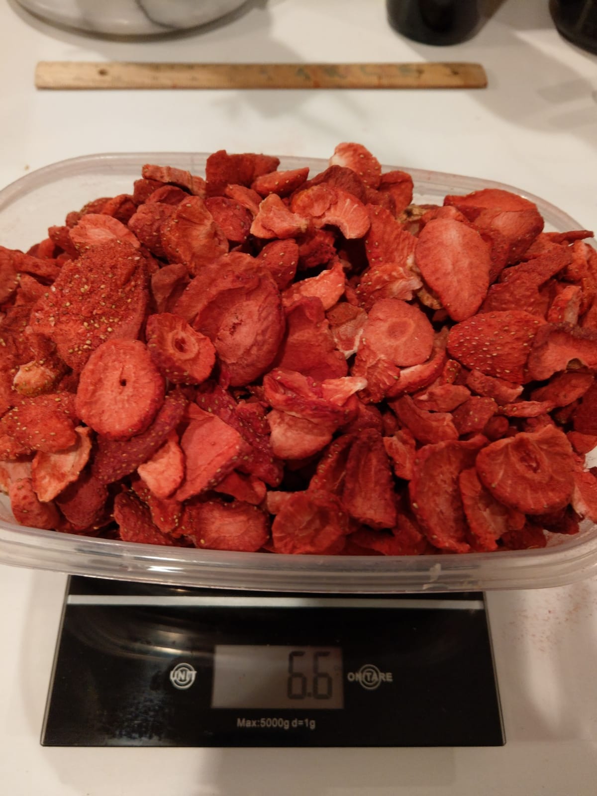 Augason Farms Freeze Dried Sliced Strawberries Can 6.5 oz customer photo 2