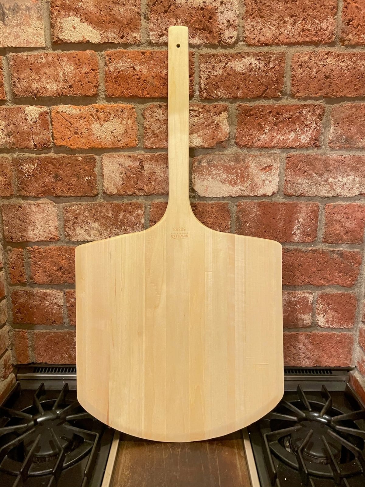 New Star Foodservice Wooden Pizza Peel, 16