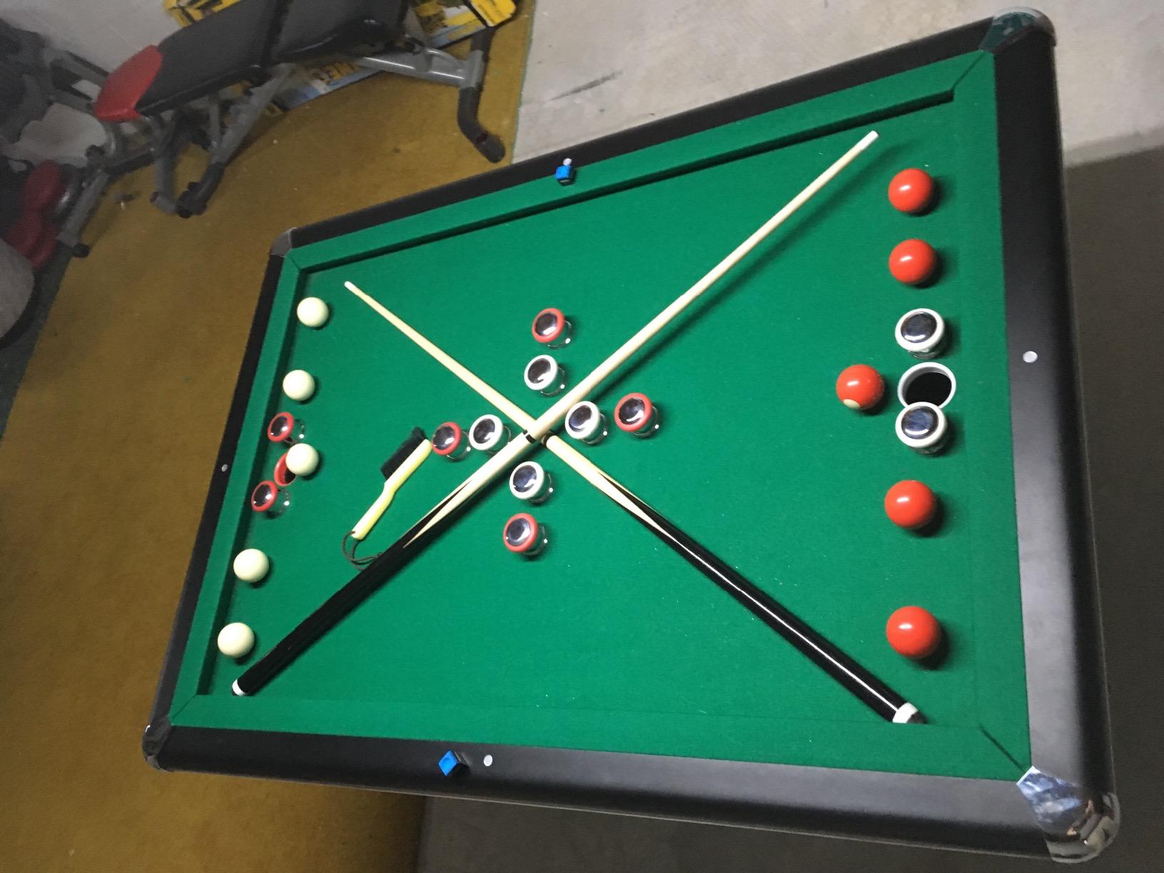 Hathaway Renegade 54-in Bumper Pool Table for Game Room – Genuine Slate Play Bed & Carpeted Ball Return System – Includes Cues, Balls, Brush & Chalk – Green Felt with Black Finish customer photo 2