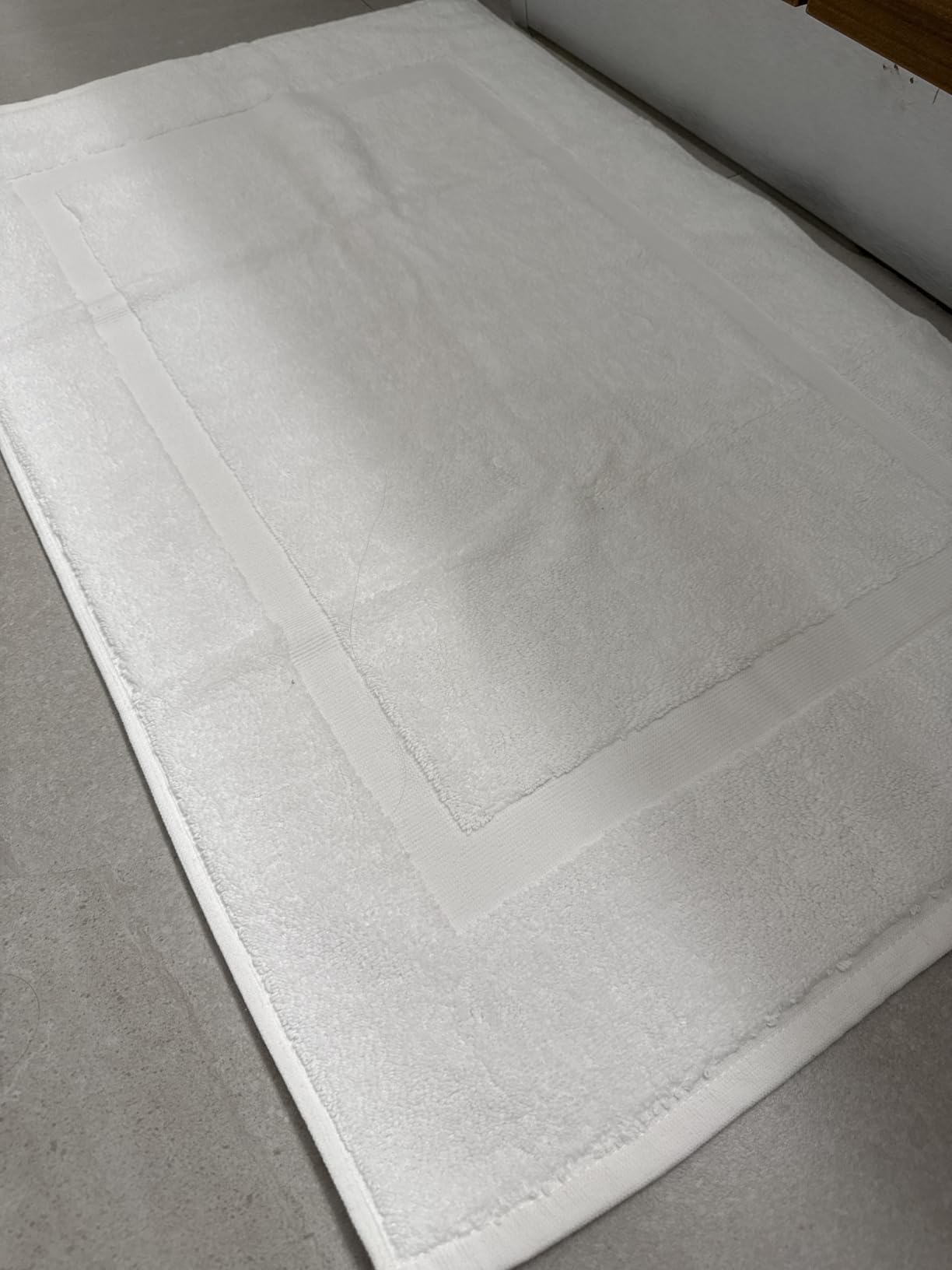 Utopia Towels Cotton Bath Mat, 21x34 in, 2 Pack, White customer photo 2