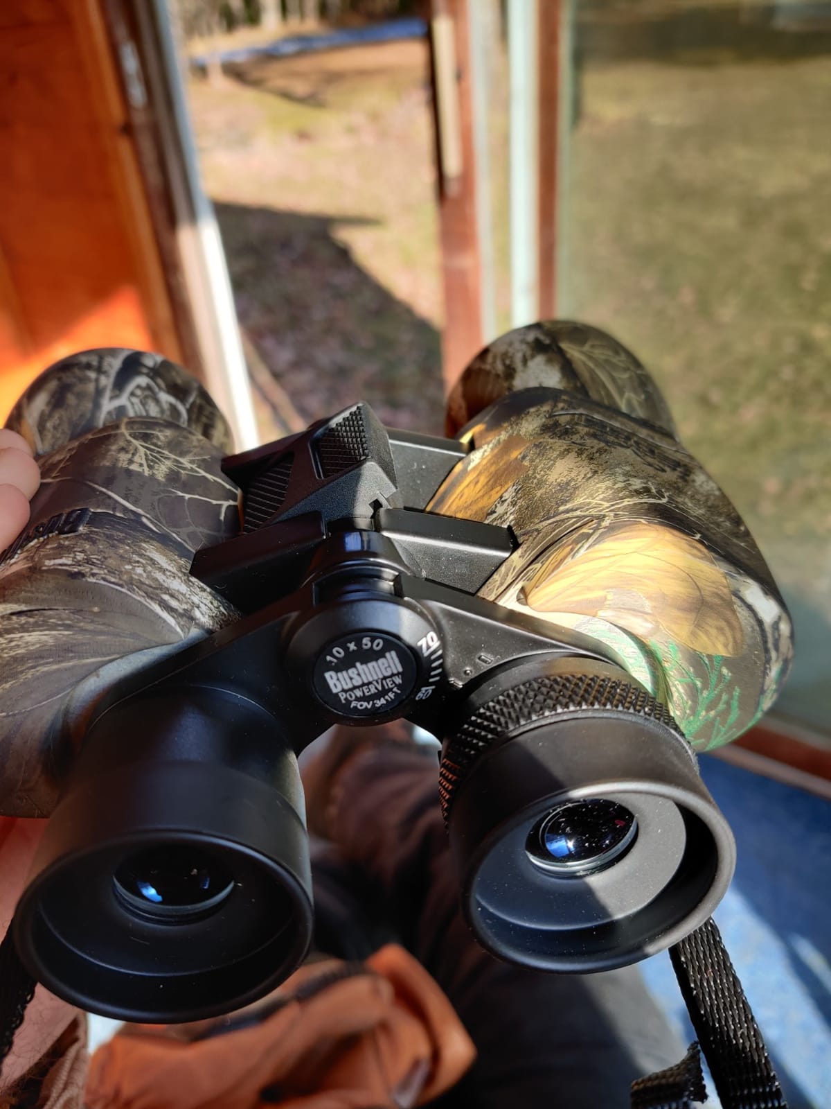 Bushnell PowerView 10x50 Porro Prism Instafocus Binoculars Realtree AP Camo | InstaFocus System for Fast Focusing, BK-7 Multi-Coated Optics, Ideal for Hunting, Birding, Hiking & Outdoor Adventures customer photo 2