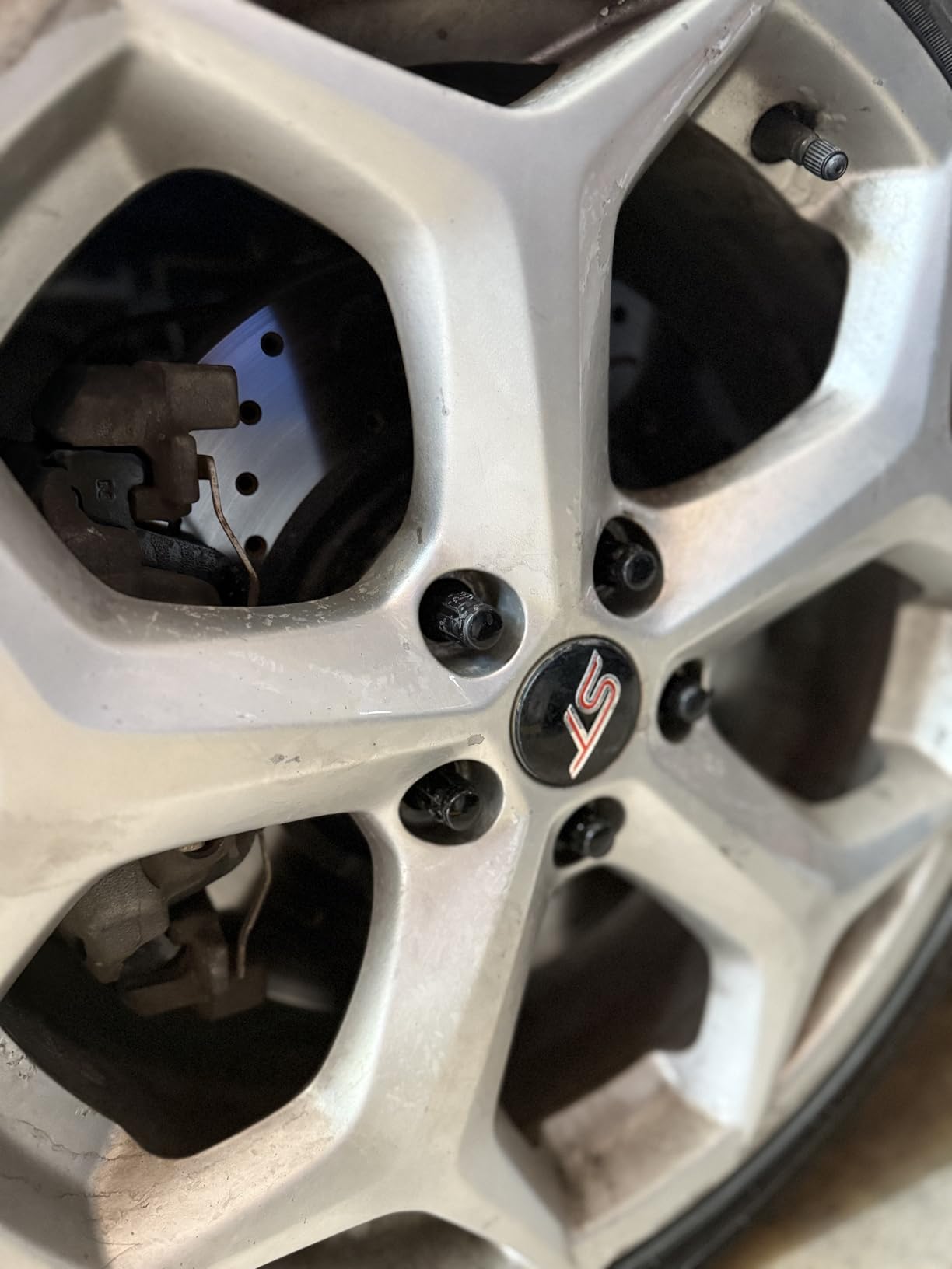 White Knight 3807BK-20AM Black Chrome M12x1.50 Six Spline Lug Nut with Key, 20 Pack (for AFTERMARKET Wheels with Smaller 0.80