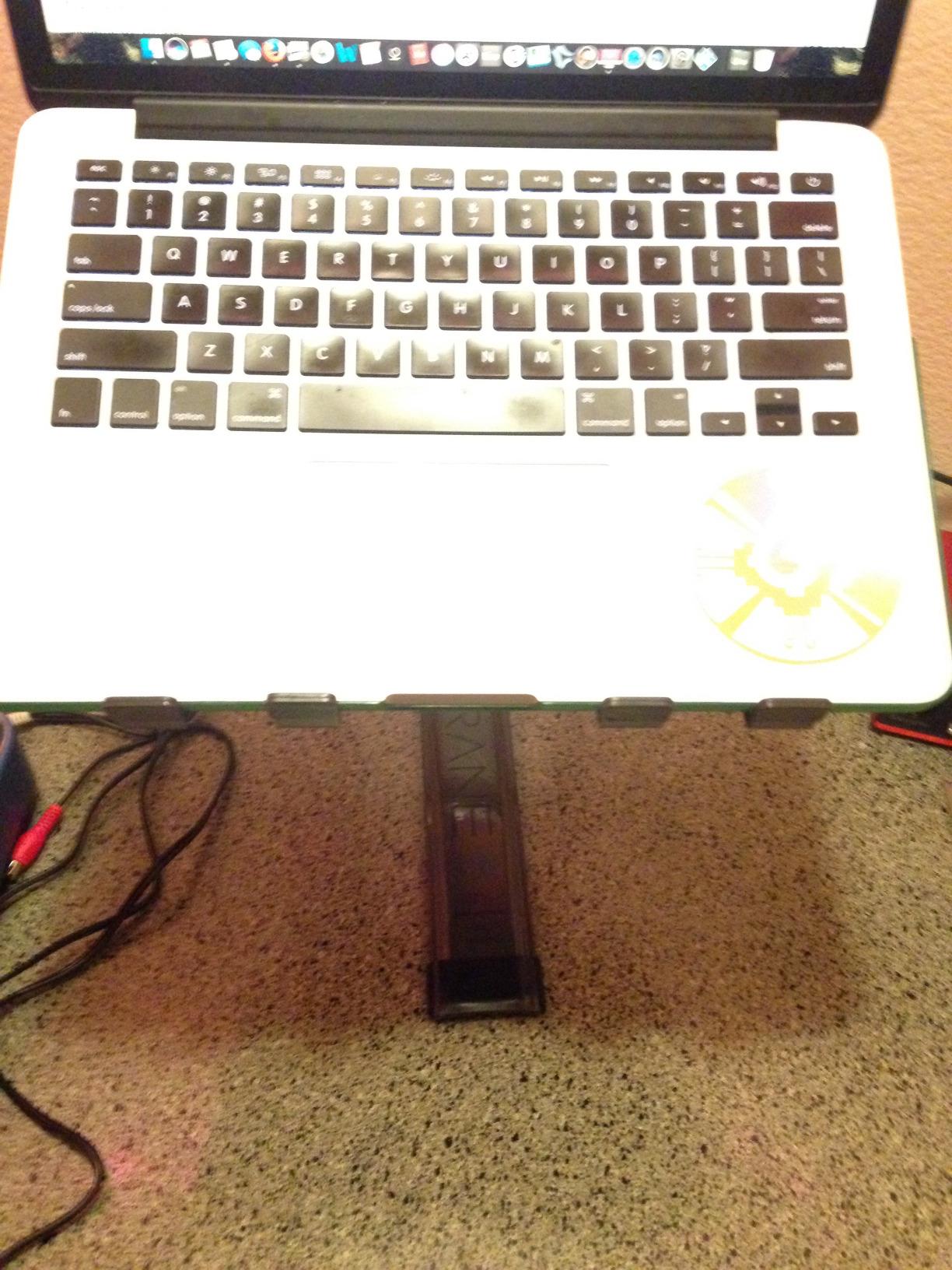 Plus Universal DJ Stand for Laptops, Tablets and Controllers with Nylon Carry Bag, White customer photo 1