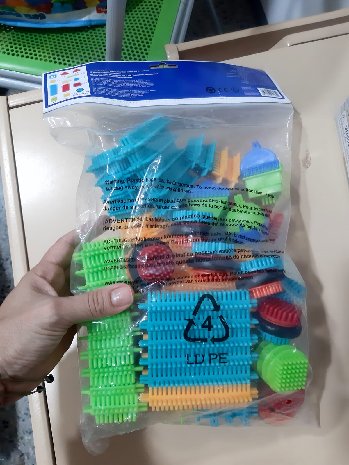 Battat Bristle Blocks Basic Builder Set, 112-Piece Building Blocks, Playset customer photo 2