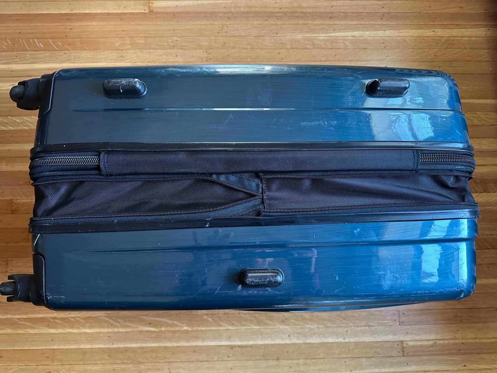 Samsonite Winfield 2 Hardside Expandable Luggage with Spinner Wheels, Charcoal, Checked-Large 28-Inch customer photo 1