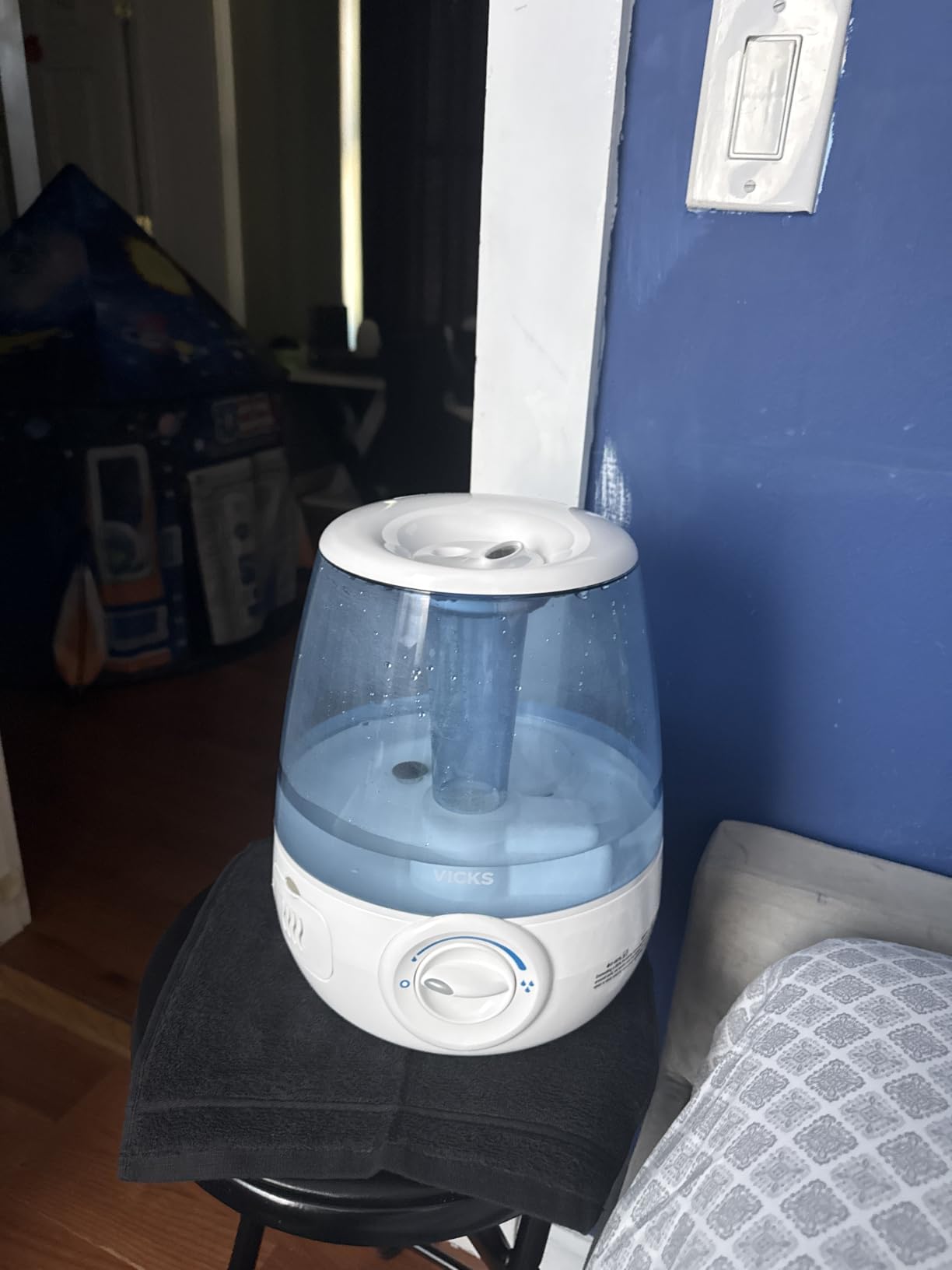 Vicks Filter-Free Ultrasonic Humidifier, Recommended by Pediatricians customer photo 1