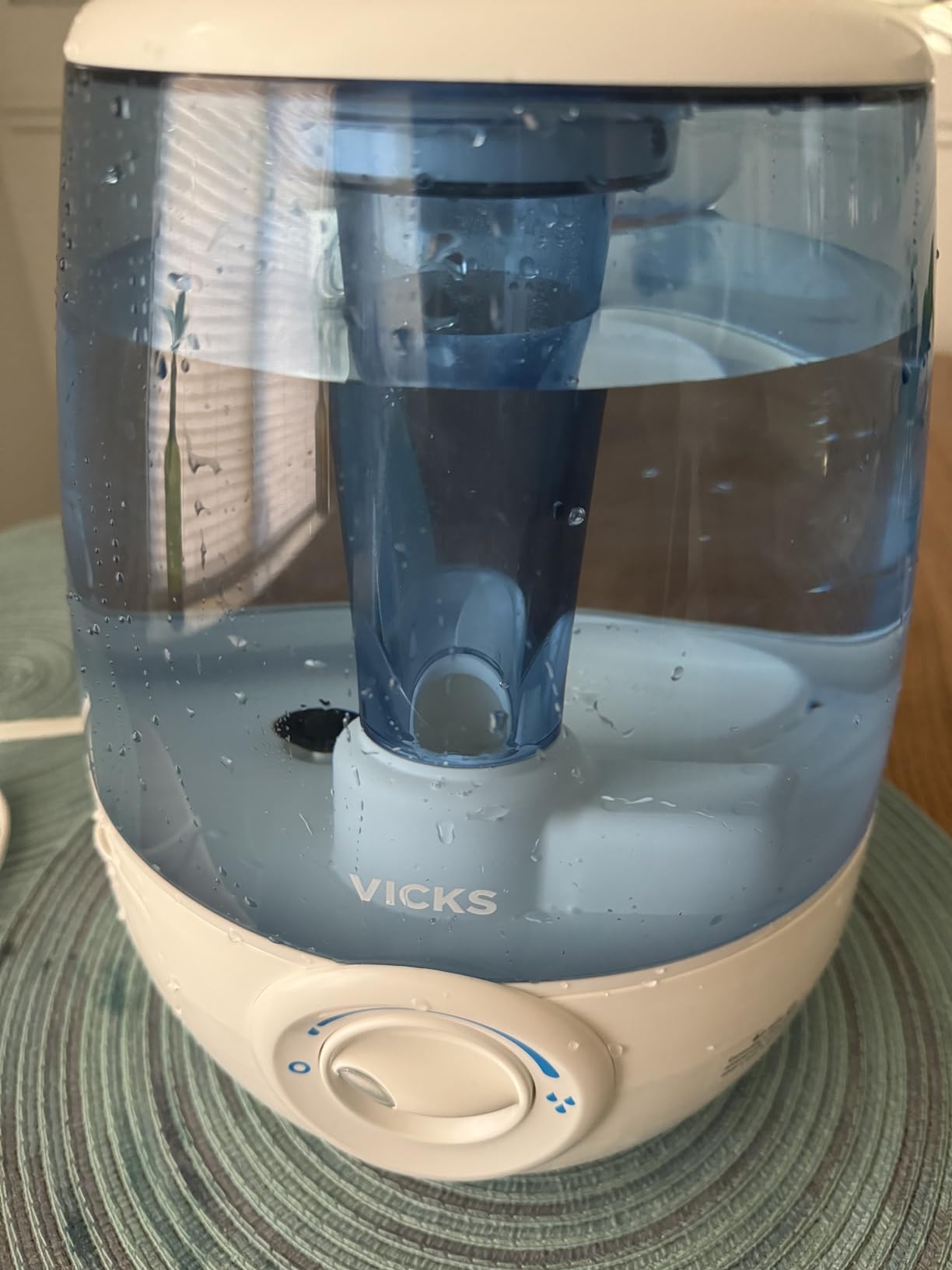 Vicks Filter-Free Ultrasonic Humidifier, Recommended by Pediatricians customer photo 2