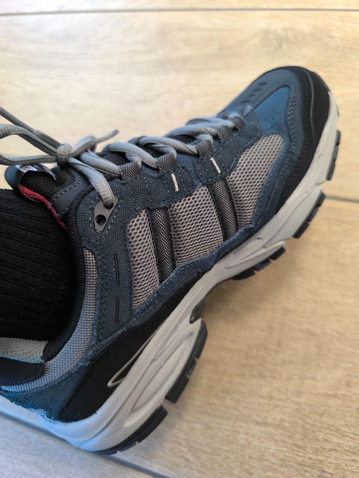 Skechers Men's Vigor 2.0 Trait Memory Foam Sneaker customer photo 1