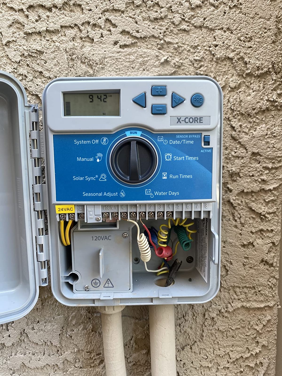 Hunter X-Core 4 Zone Sprinkler Timer, Indoor/Outdoor Sprinkler Controller customer photo 1