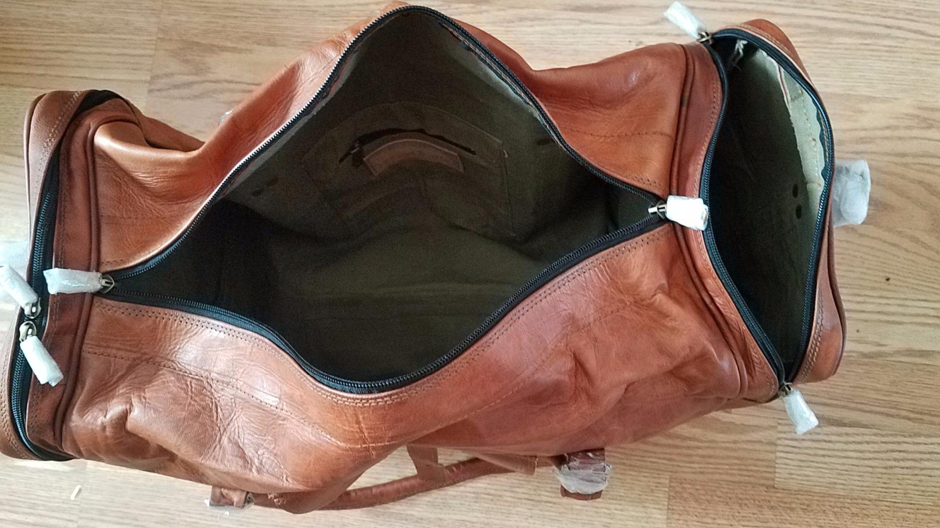 21 Inch Leather Travel Duffle Bag for Men & Women, Overnight Weekend Bag customer photo 1