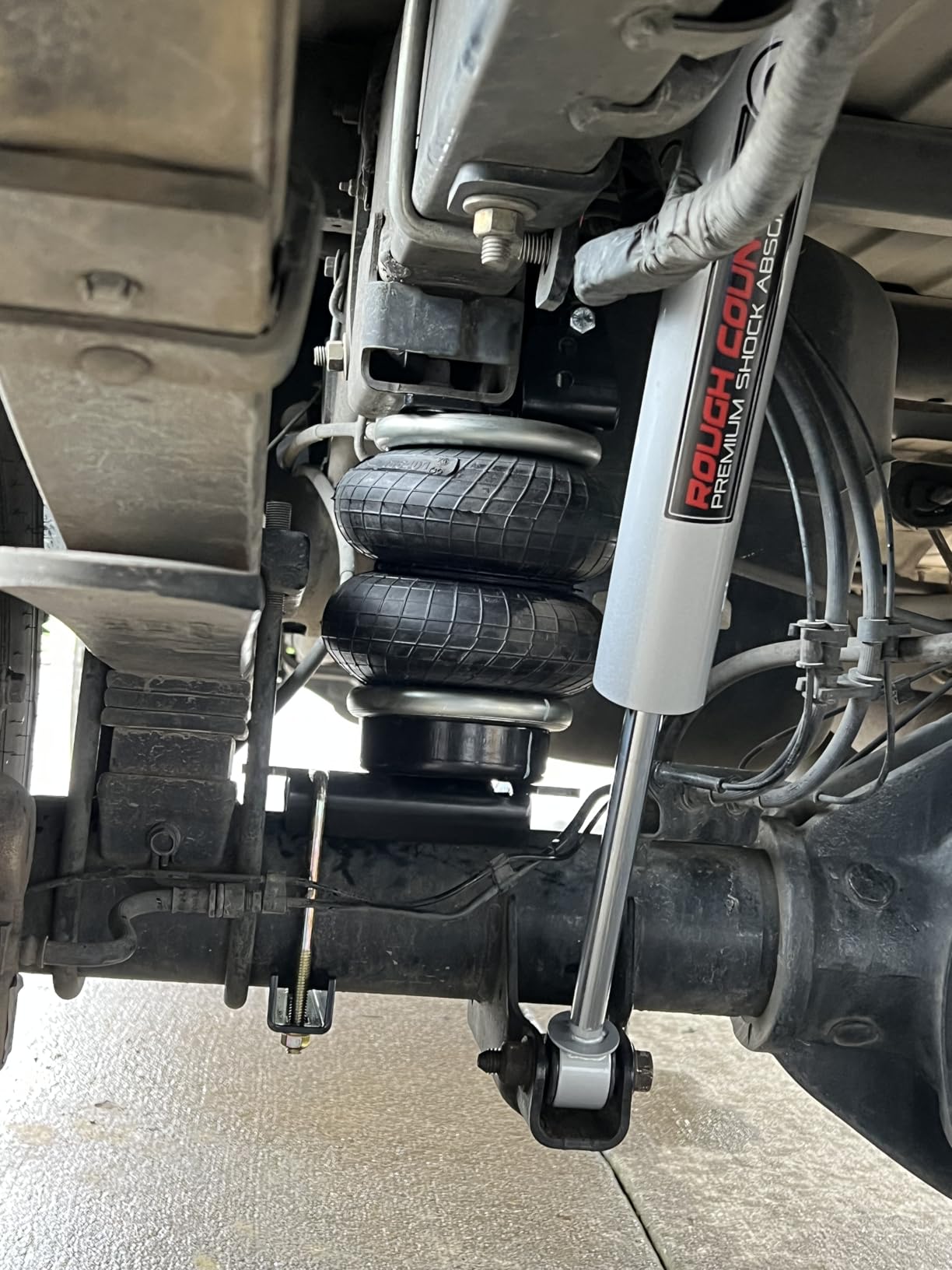Torque Air Bag Suspension Kit for 2003-2013 Dodge Ram 2500 3500 customer photo 1