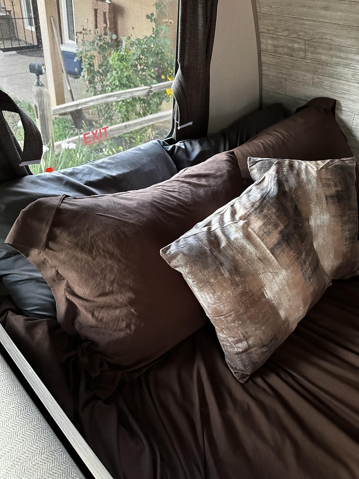 Duvet Cover Queen, 3 Piece Cotton Like Polyester with Zipper Closure, White customer photo 1