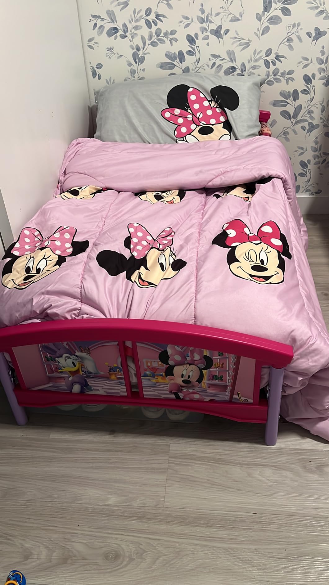 Delta Children Plastic Toddler Bed, Disney Minnie Mouse customer photo 1