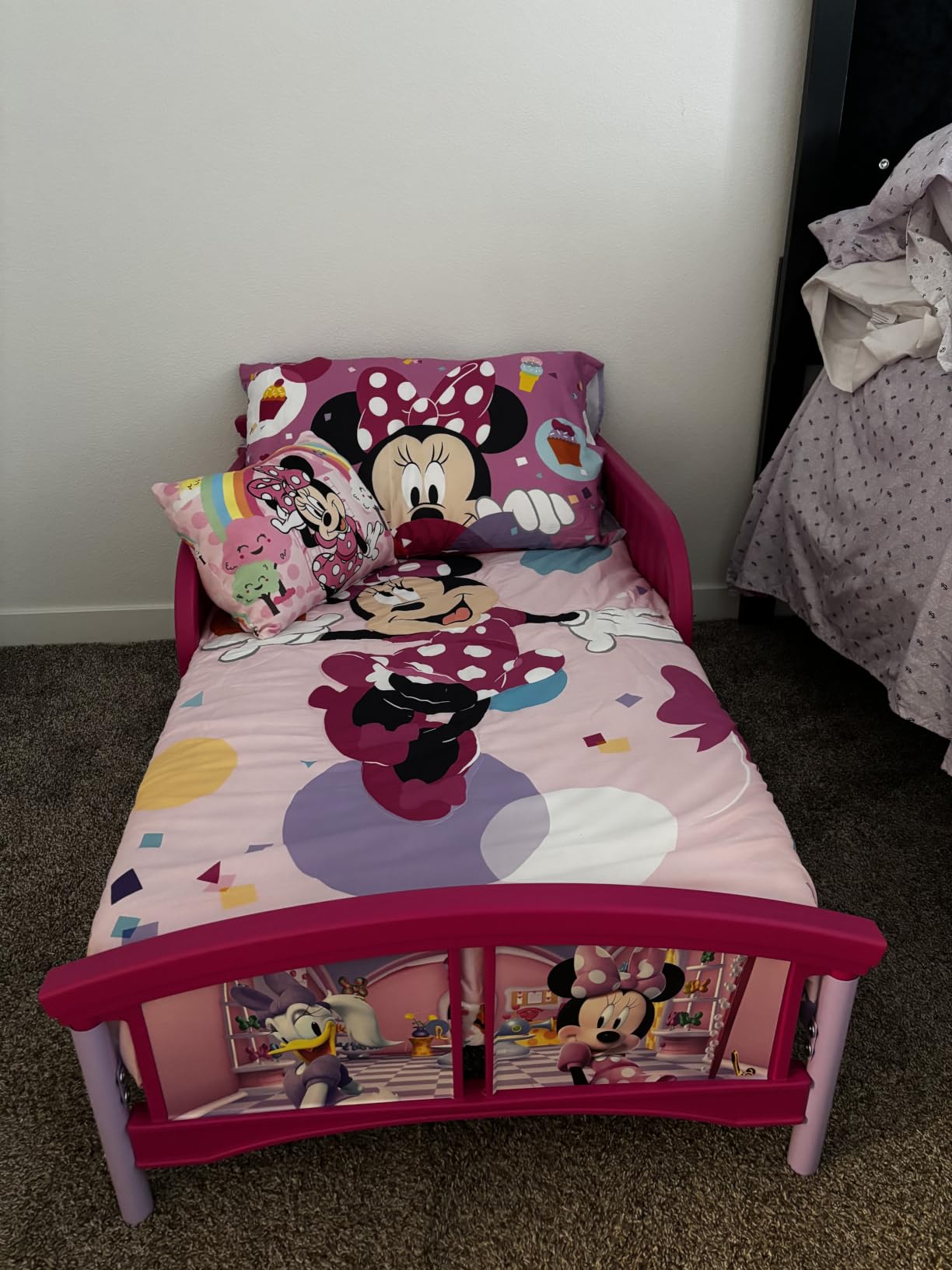 Delta Children Plastic Toddler Bed, Disney Minnie Mouse customer photo 2