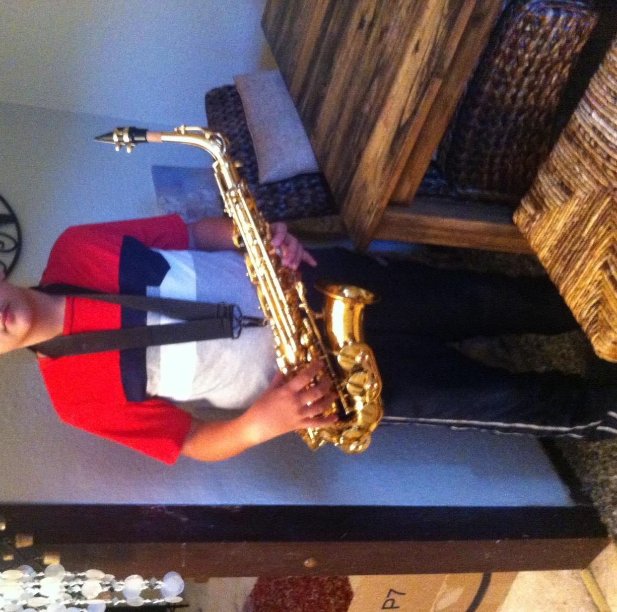 Glory Gold Laquer E Flat Alto Saxophone with 11reeds,8 Pads cushions,case,carekit customer photo 2