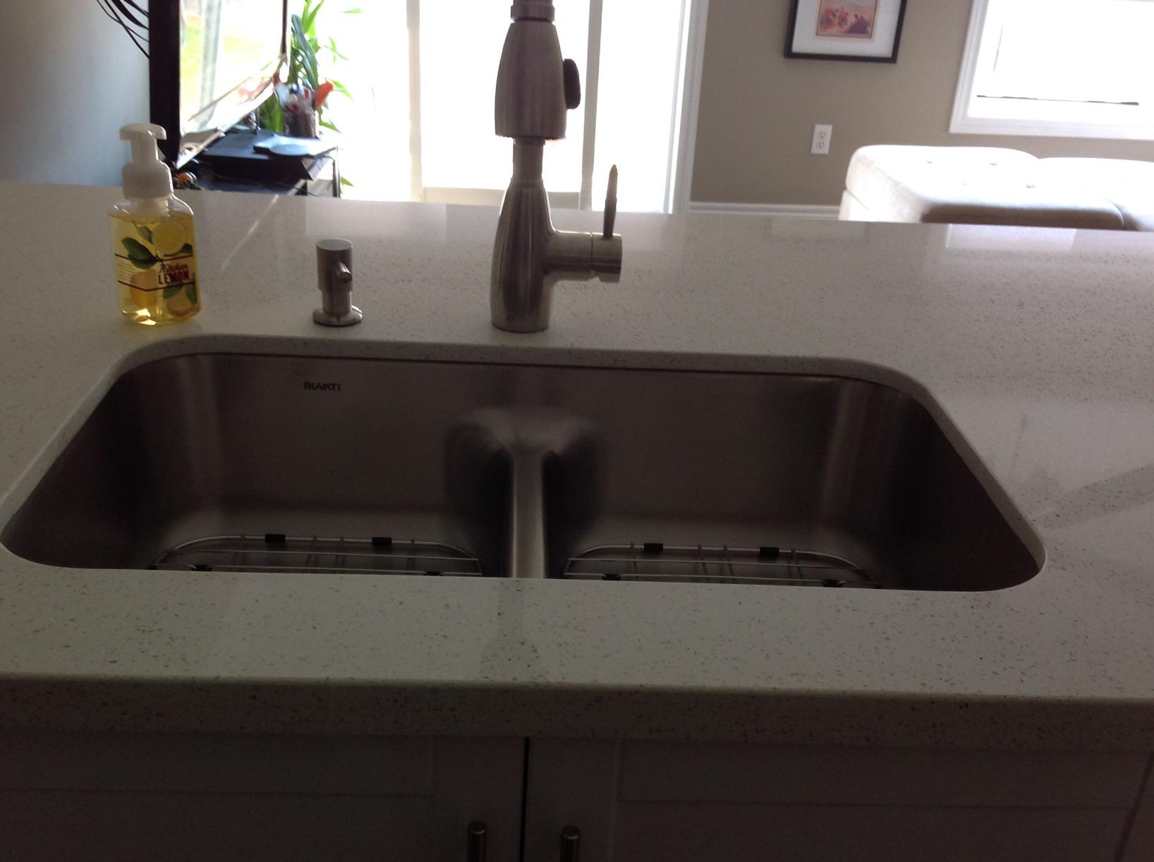 Ruvati 32-in 50/50 Undermount Double Bowl Kitchen Sink - RVM4350 customer photo 1