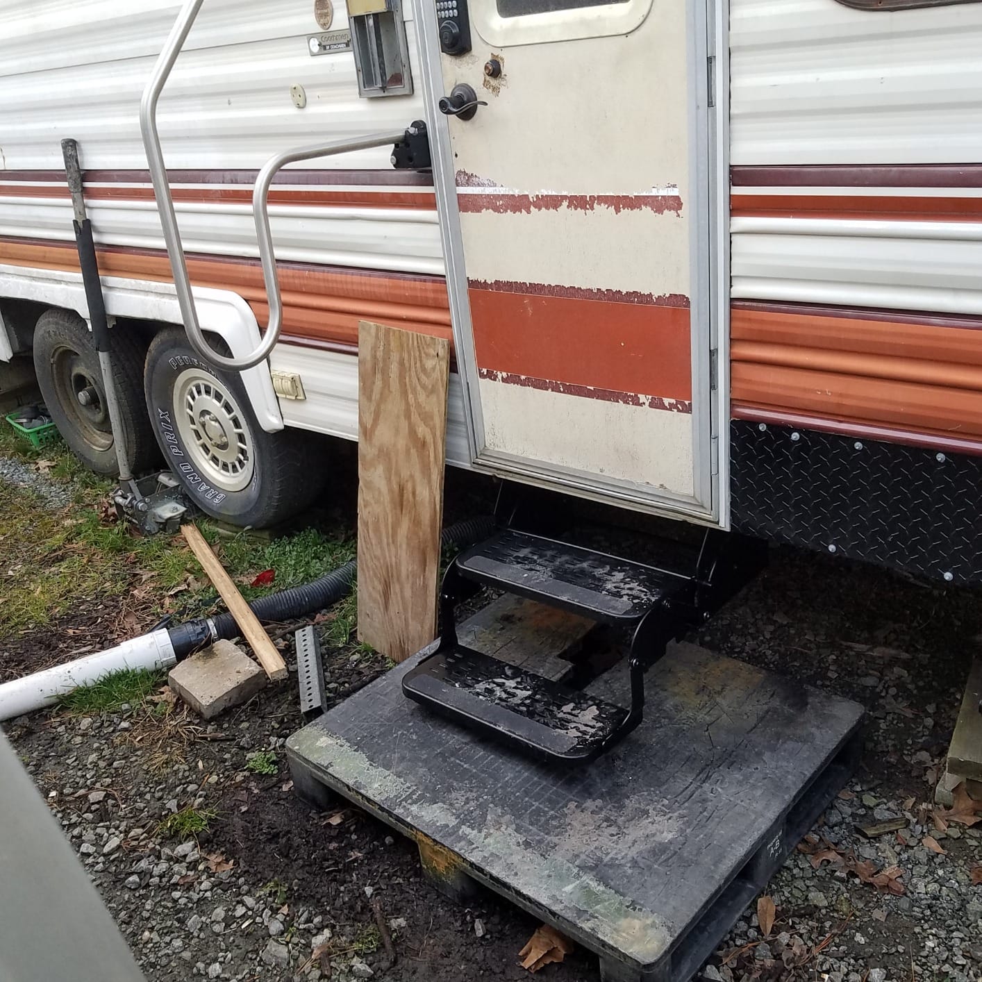 Stromberg Carlson Manual RV Step customer photo 1