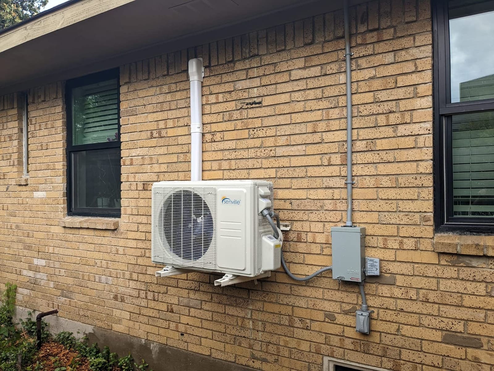 Senville LETO Mini Split Air Conditioner, Heat Pump, White, 12000 BTU customer photo 2