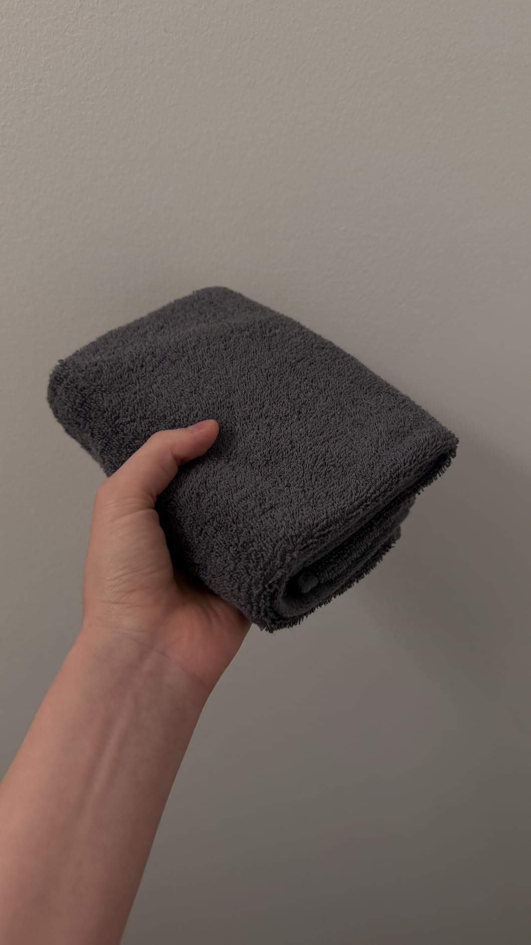 Luxury White Hand Towels - Soft 100% Turkish Cotton | Highly Absorbent Hotel spa Bathroom Towel Collection | 16x30 Inch | Set of 6 customer photo 1