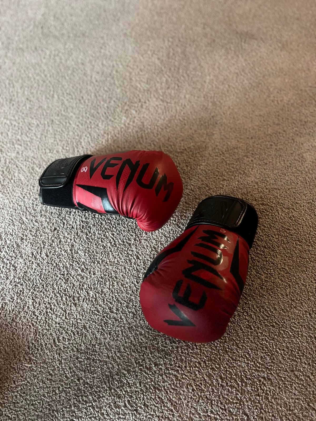 Venum Elite Boxing Gloves customer photo 1