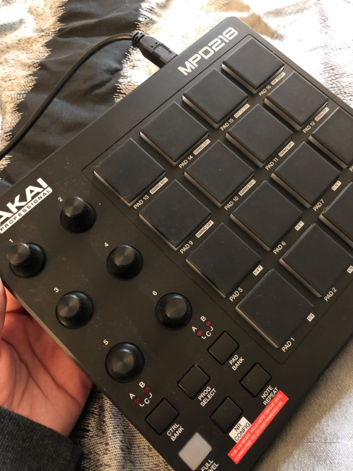 Akai Professional MPD218 USB MIDI Pad Controller customer photo 2
