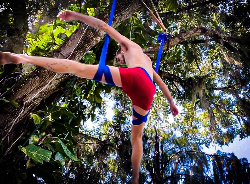 Deluxe L:5.5 Yards W:3 Yard Pilates Yoga Flying Swing Aerial Yoga Hammock Silk Fabric for Yoga Bodybuilding(5mx2.8m) customer photo 2
