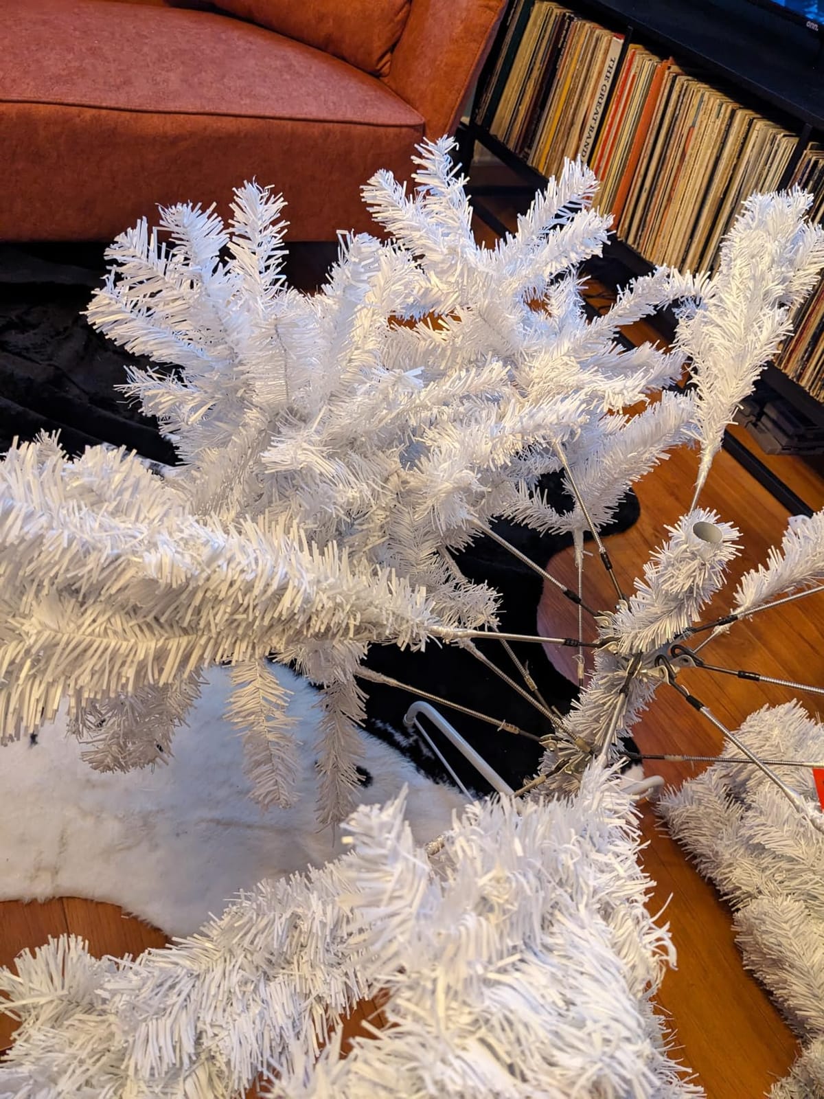 Best Choice Products Artificial Christmas Tree, 6ft Premium Unlit Hinged Design, Dense Branches Realistic Holiday Décor​ w/Easy Assembly, Base customer photo 2