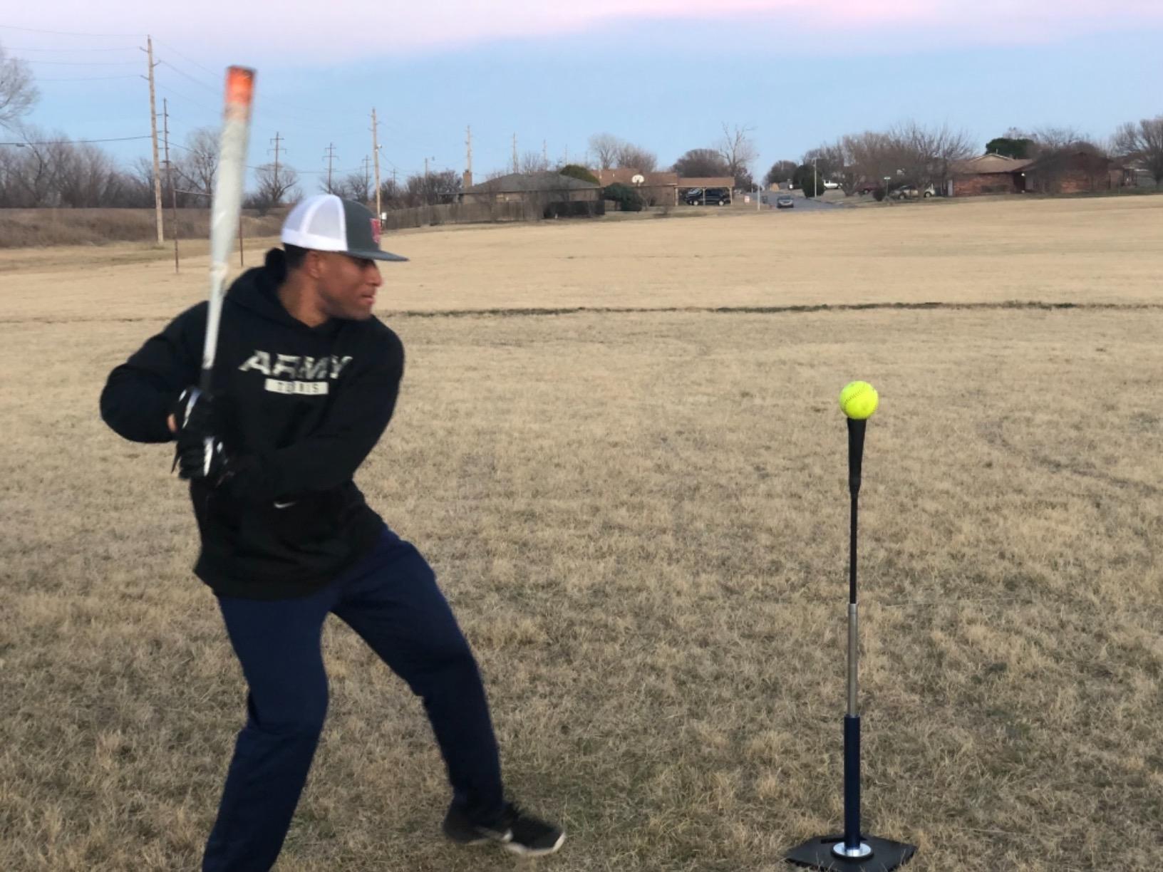 Jugs T - Pro Style Batting Tee, Will Not Tip Over, 24” - 46” Adjustment Range, Patented Grip-N-Go Handle, Always-Feel-The-Ball Flexible Top, 1-Year Guarantee customer photo 1