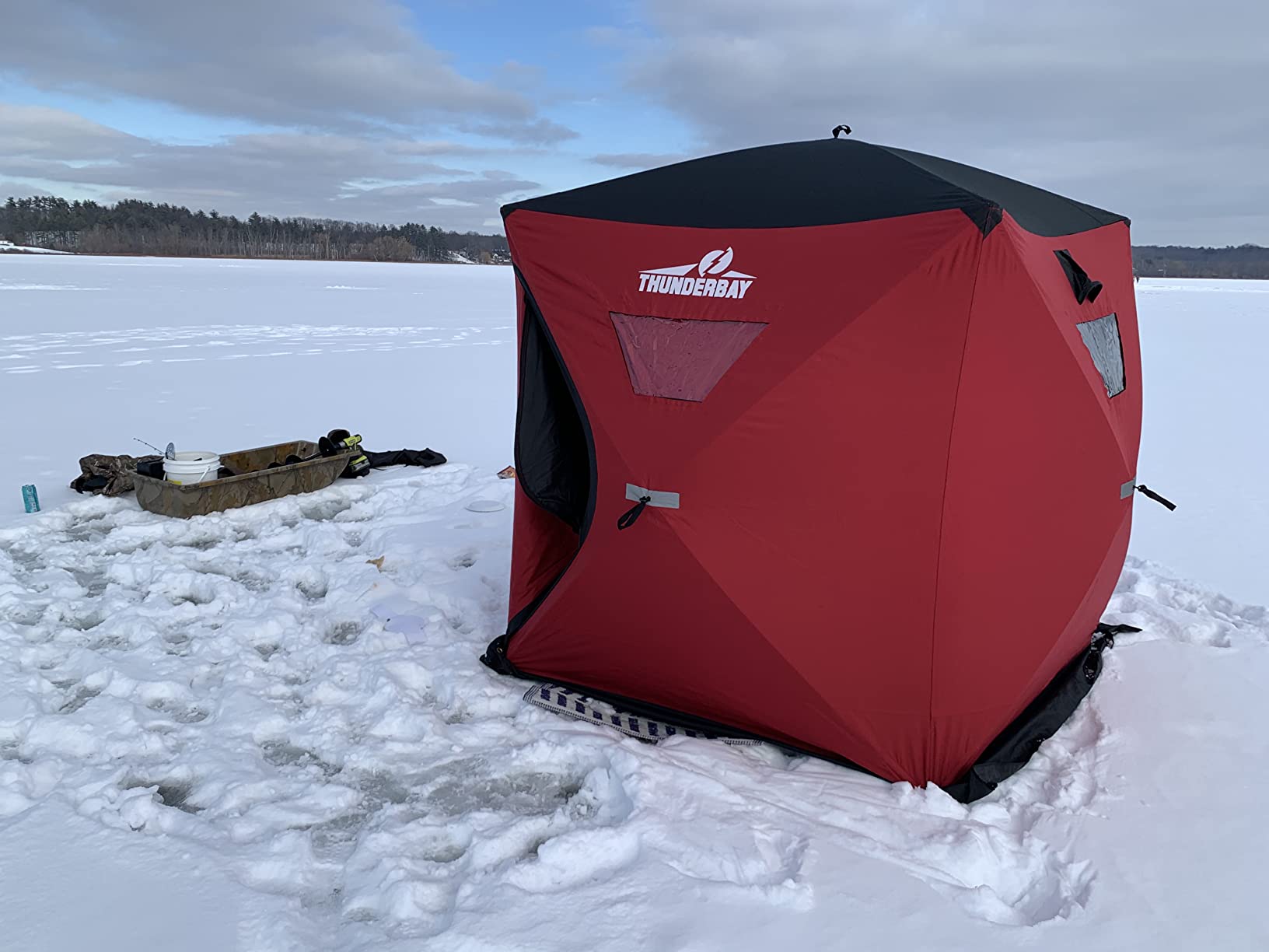 THUNDERBAY Ice Cube 2-4 Man Portable Ice Shelter, 24/34 Square Feet of Fishable Area, Portable 2-3 Person Ice Shanty customer photo 1