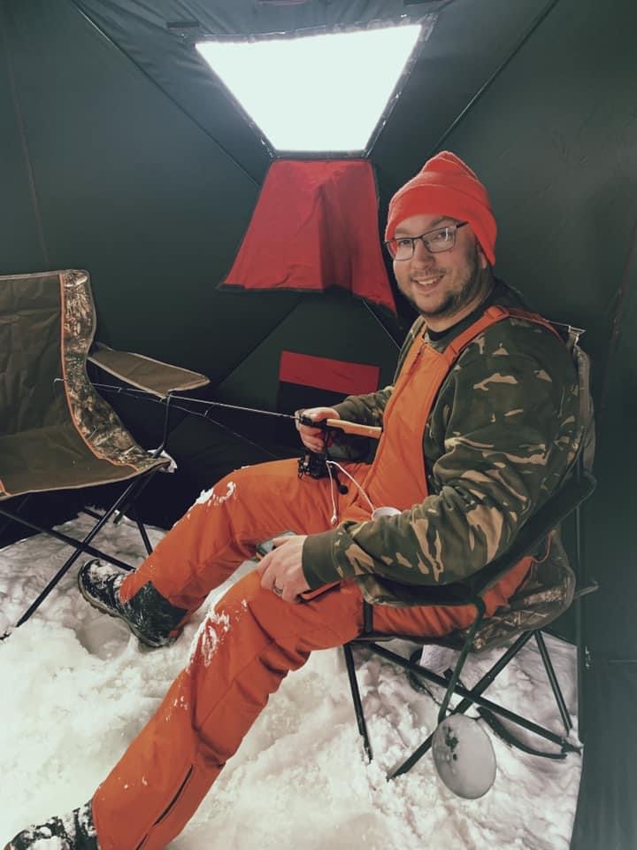 THUNDERBAY Ice Cube 2-4 Man Portable Ice Shelter, 24/34 Square Feet of Fishable Area, Portable 2-3 Person Ice Shanty customer photo 2