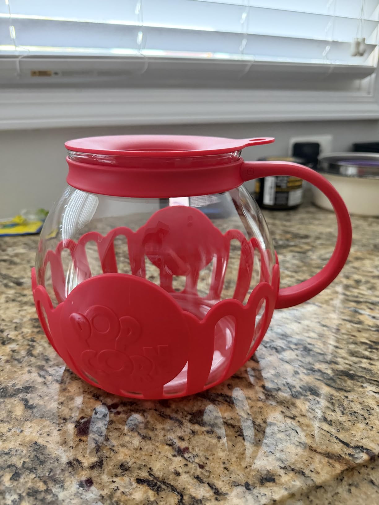 Ecolution Patented Micro-Pop Microwave Popcorn Popper with Temperature Safe Glass, 3-in-1 Lid Measures Kernels and Melts Butter, Made Without BPA, Dishwasher Safe, 3-Quart, Red customer photo 1