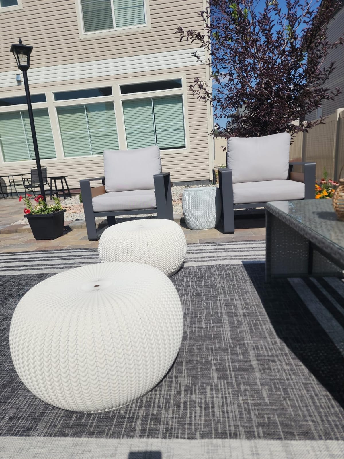 Keter Urban Knit Pouf Ottoman Set of 2 with Storage Table for Patio and Room Décor - Perfect for Balcony, Deck, and Outdoor Seating, Misty Blue & Taupe customer photo 2