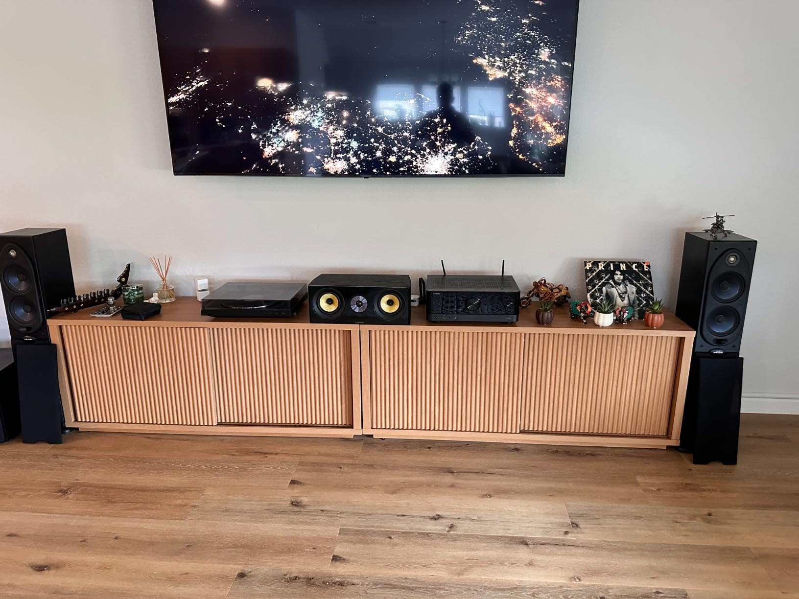 Fluance Signature HiFi 2-Way Center Channel Speaker for Enhanced Dialogue and Vocals in Home Theater Surround Sound Systems - Black Ash (HFC) customer photo 1