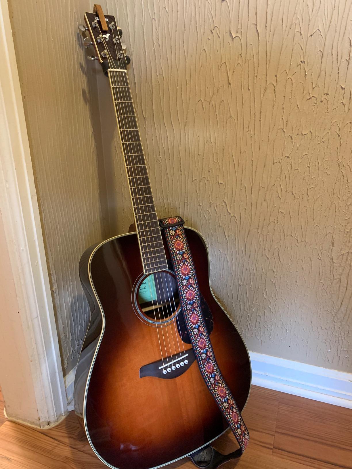 Yamaha FG830 Solid Top Folk Guitar, Natural customer photo 1