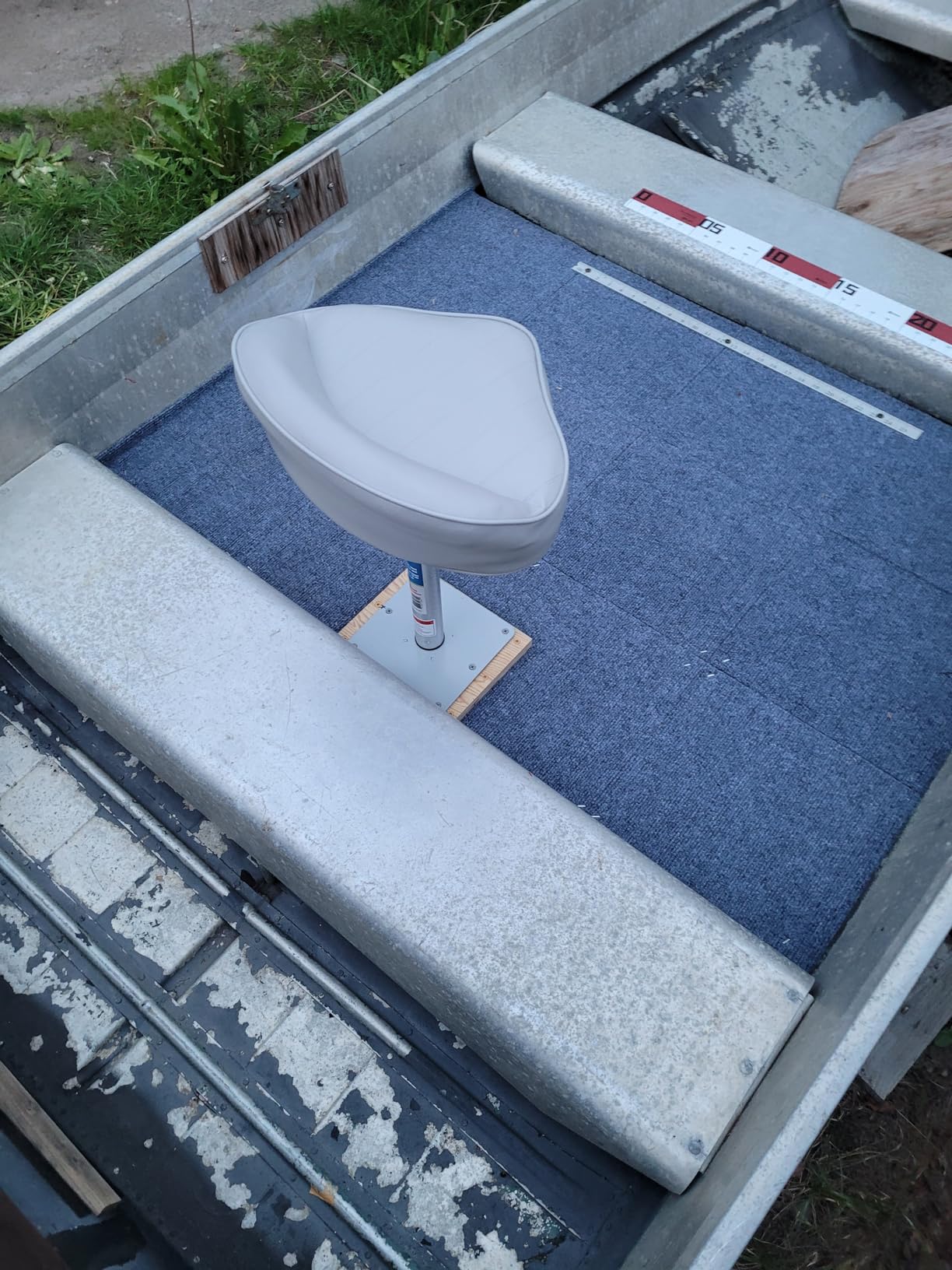 Attwood Casting Fishing Boat Seat - Gray Marine UV Vinyl customer photo 2