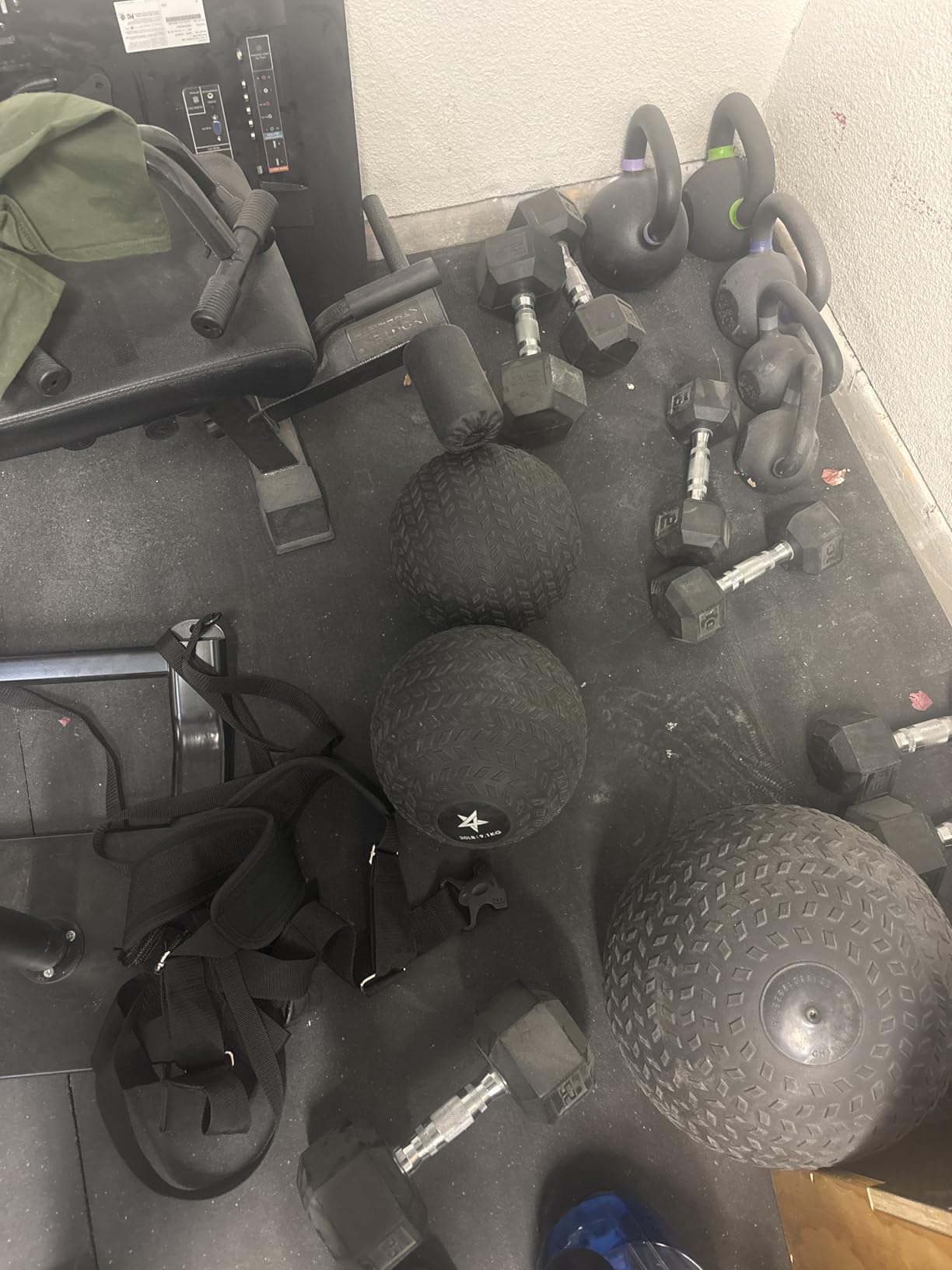 Yes4All Sand-Filled Slam Ball for Strength Training customer photo 1