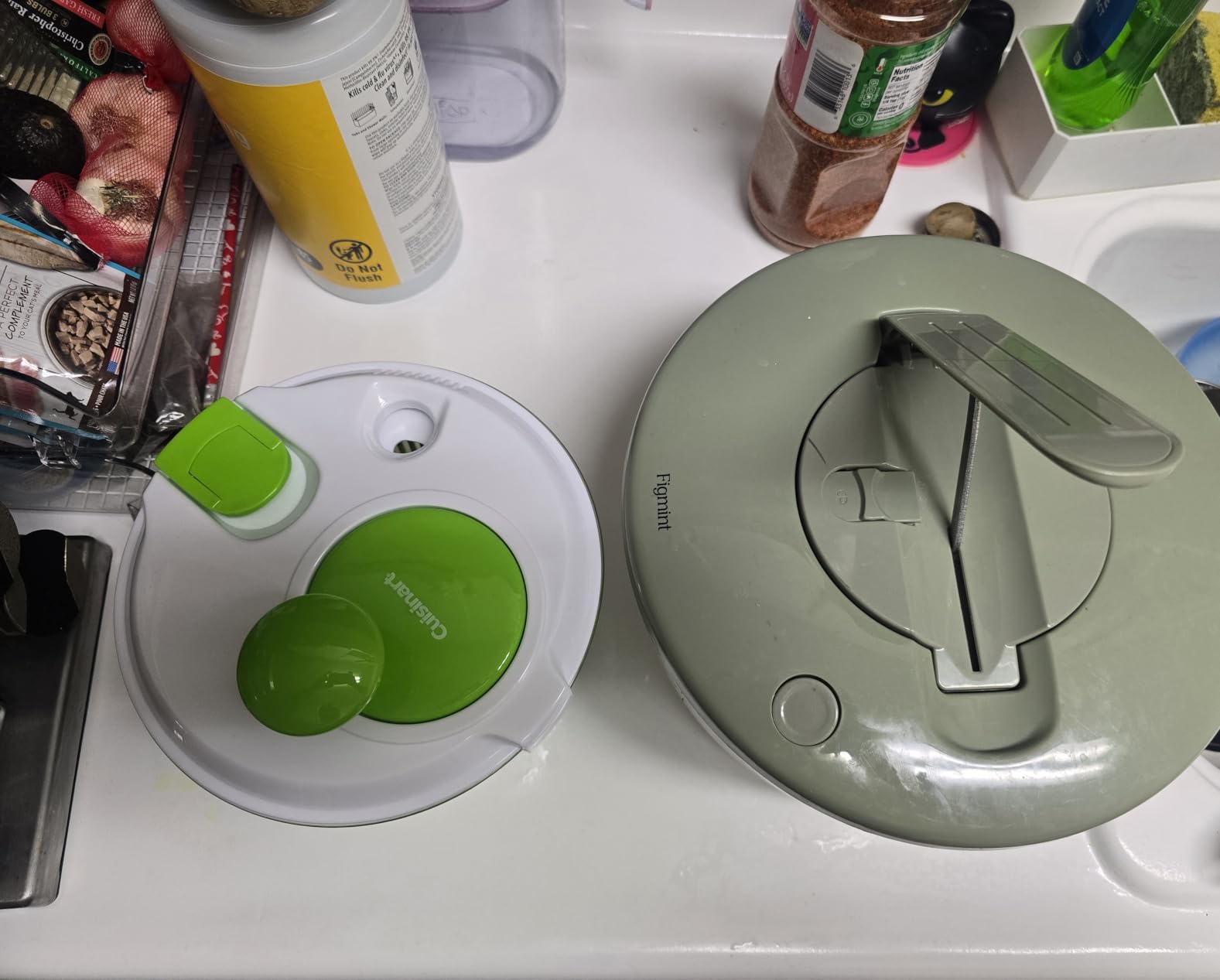 Cuisinart Salad Spinner- Wash, Spin & Dry Salad Greens, Fruits & Vegetables, 3qt, CTG-00-SSAS customer photo 1