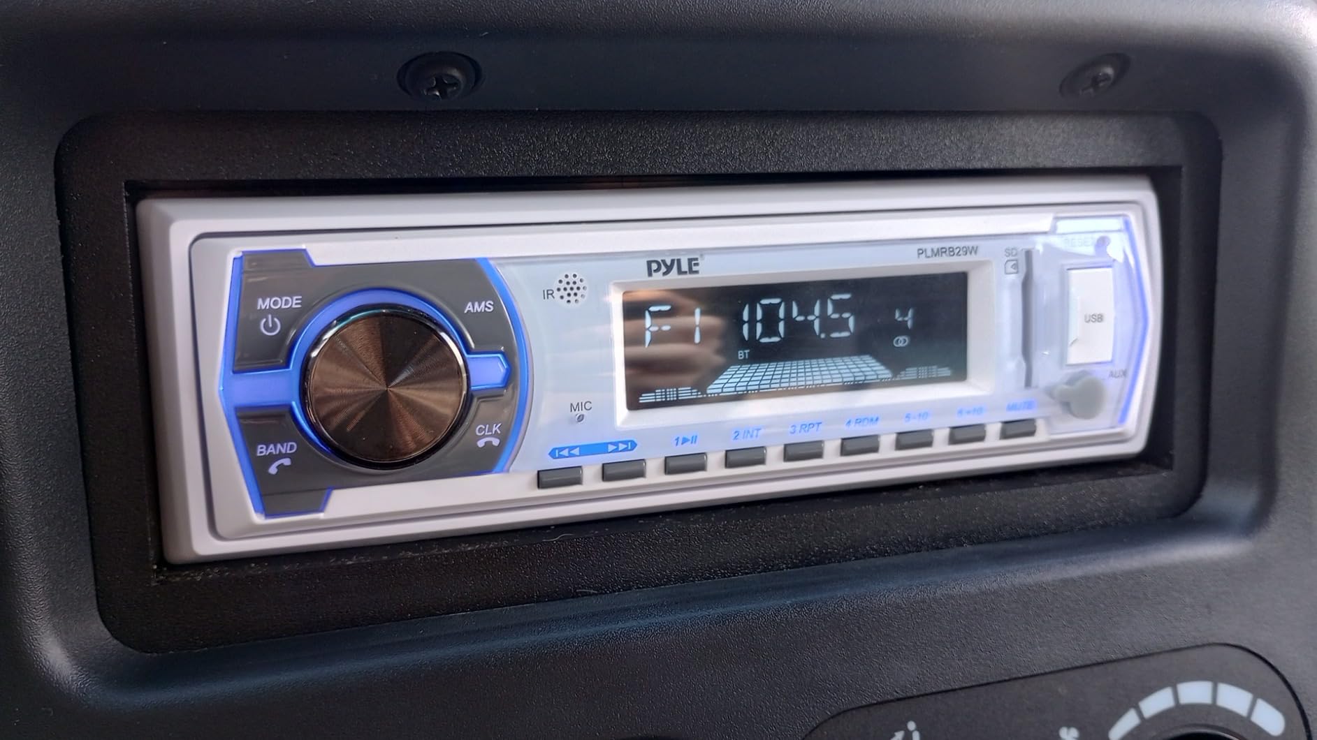 Pyle Marine Bluetooth Stereo Radio - 12v Single DIN Style Boat In dash Radio Receiver System with Built-in Mic, Digital LCD, RCA, MP3, USB, AM FM Radio - Remote Control - PLMRB29B (Black) customer photo 2