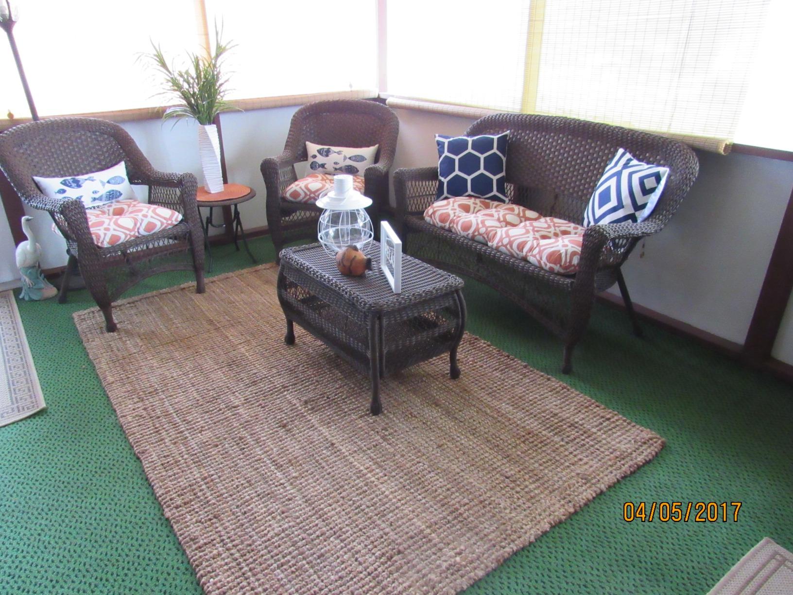 nuLOOM Ashli Natural Solid Handwoven Area Rug, 4' x 6' customer photo 1