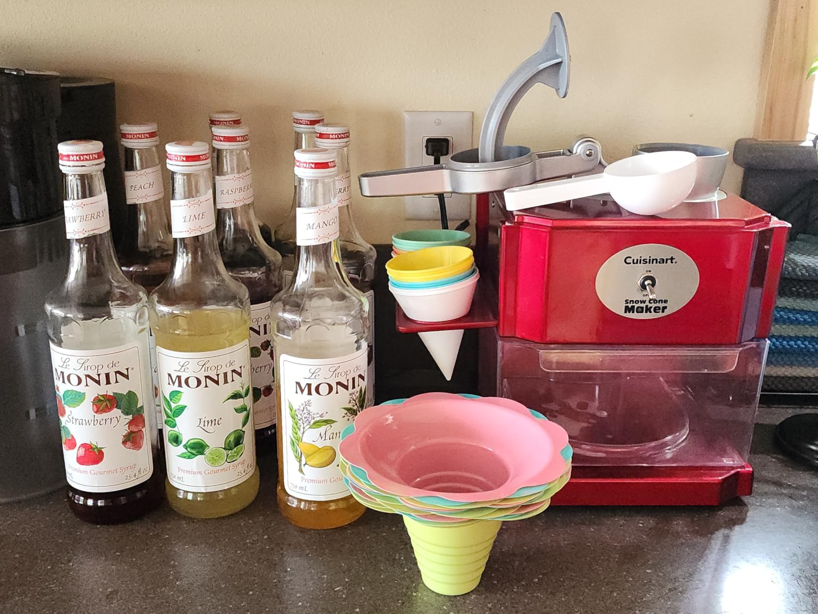 Cuisinart Snow Cone Machine, 90W Motor & Interlock Safety, 4 Reusable Cones customer photo 1