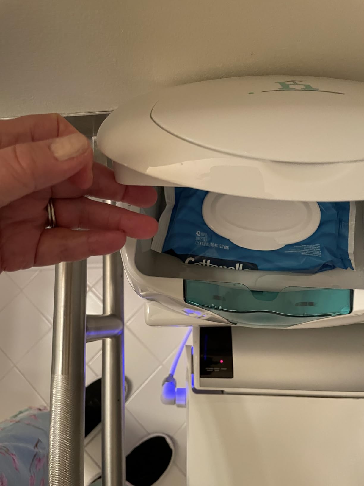 Hiccapop Baby Wipe Warmer and Wipes Dispenser, Diaper Wipe Warmer, White customer photo 1