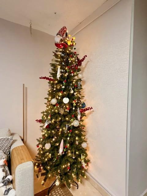 Puleo International 7.5ft Pre-Lit Fraser Fir Pencil Christmas Tree customer photo 2
