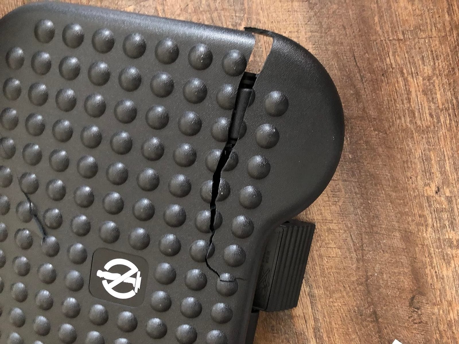 Mount-It! Under Desk Footrest with Foot Pedal Height Adjustment (4.25