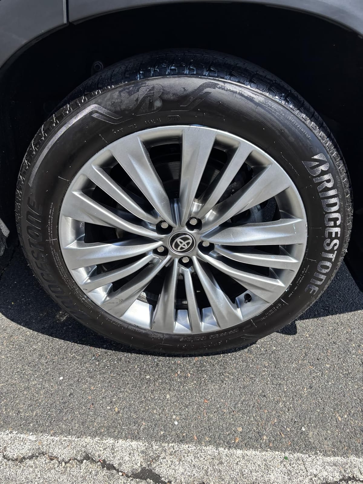 Chemical Guys, Tire Kicker Extra Glossy Tire Shine for Rubber & Trim, 16 oz customer photo 1