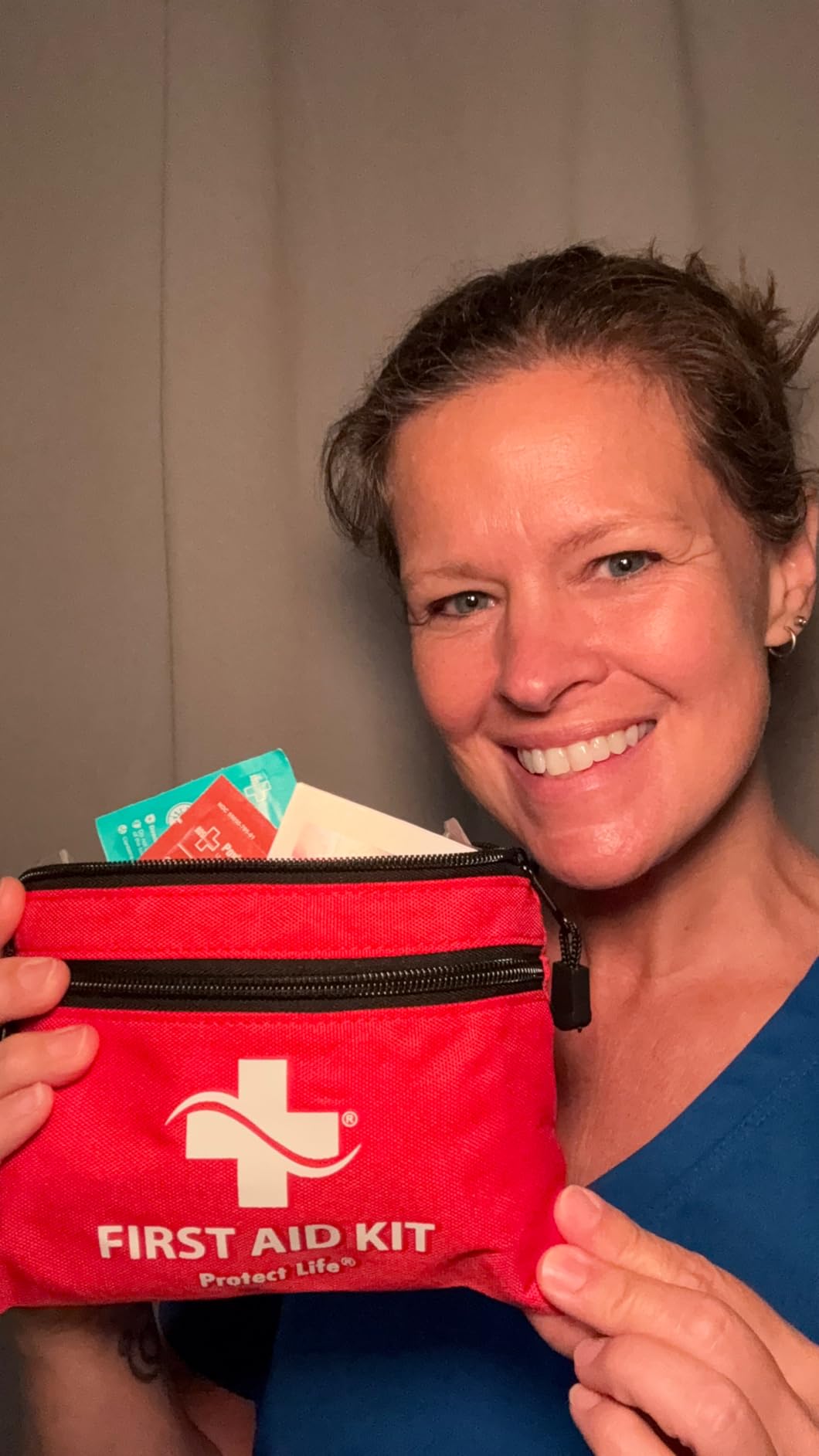 Protect Life Business First Aid Kit, Emergency First Aid Kit for Office customer photo 2