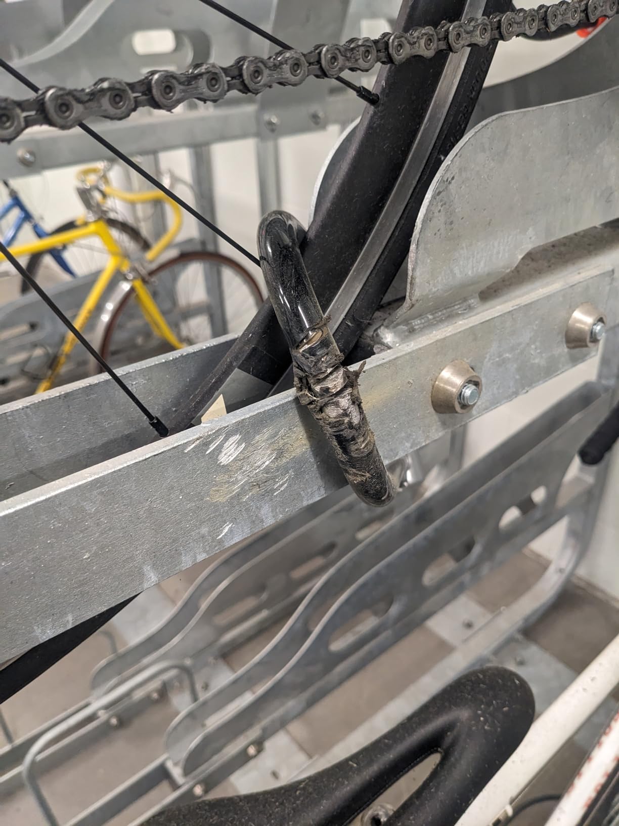 Kryptonite Kryptolok Standard Bike U-Lock, 12.7mm Shackle, 4ft Cable customer photo 2