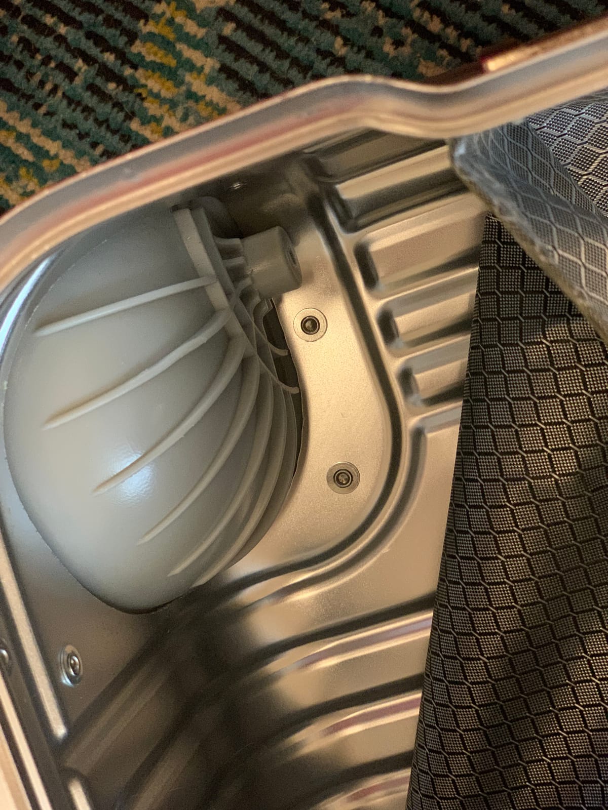 TRAVELKING All Aluminum Carry On Luggage with TSA Locks Fashion Cool Metal Hard Shell Spinner Suitcase (Silver, 20 Inch)… customer photo 2